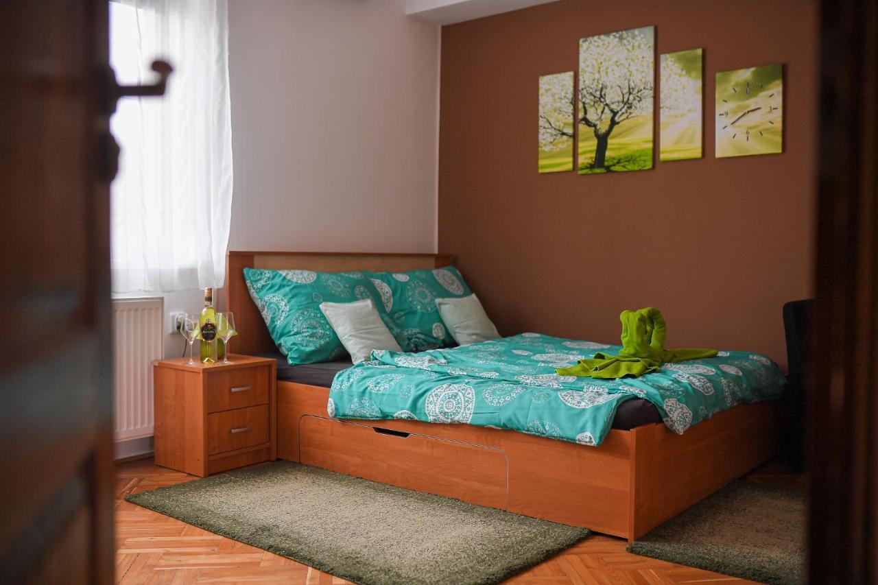 Kokusz Apartmanok Еґер Номер фото