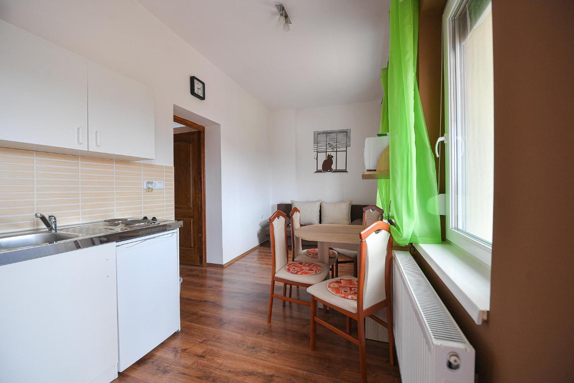Kokusz Apartmanok Еґер Номер фото