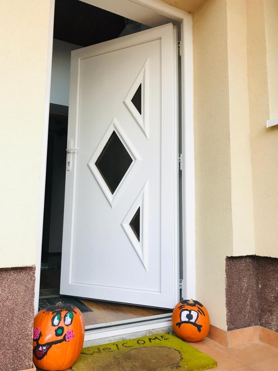 Kokusz Apartmanok Еґер Екстер'єр фото