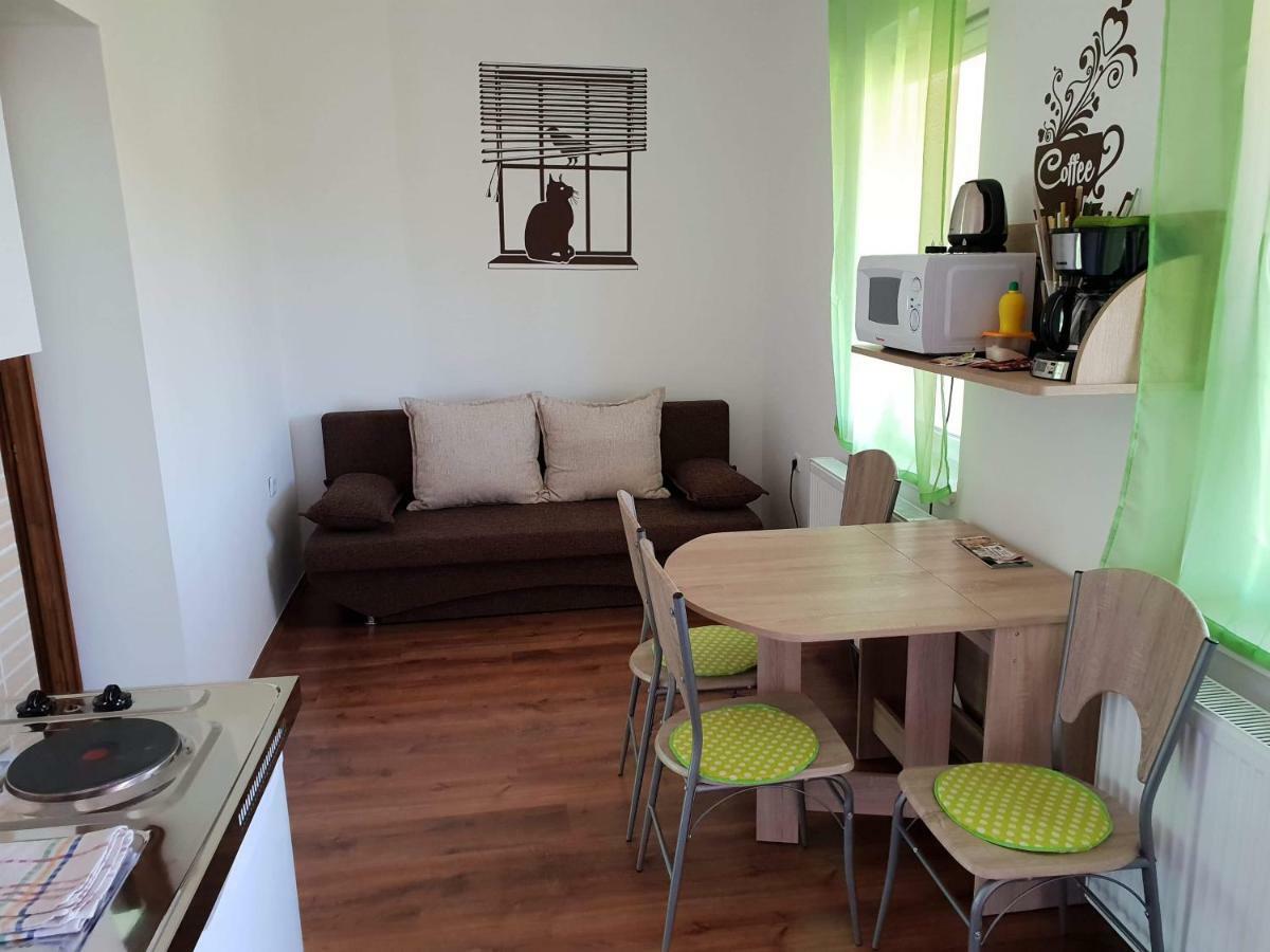 Kokusz Apartmanok Еґер Екстер'єр фото